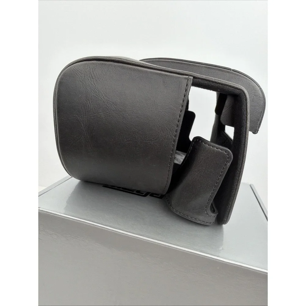Megagear MG1678 Ever Ready Leather Camera Case -New